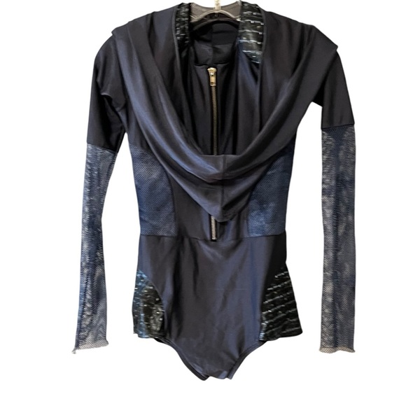 10th House Purple contemporary dance Unitard costume small adult with Hood - Picture 8 of 15